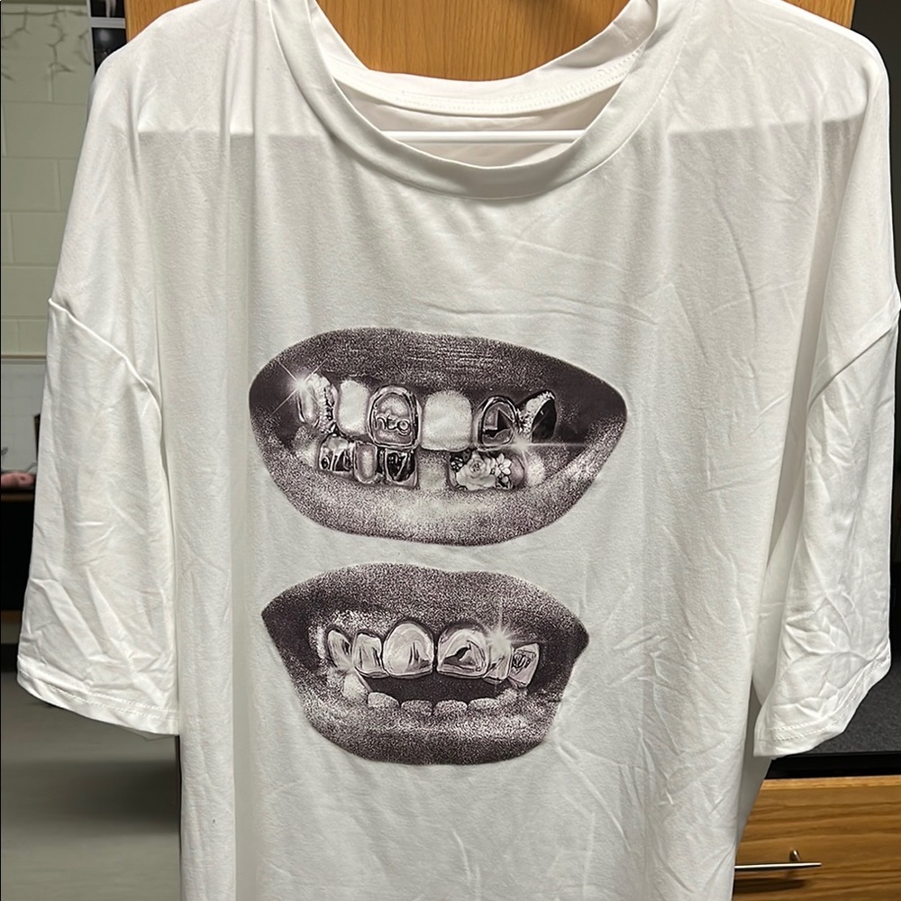 White Graphic T-Shirt with Mouth Design